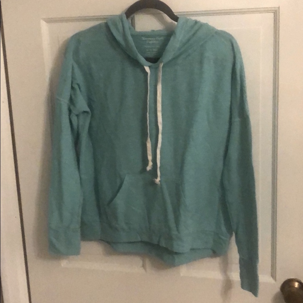 XS American Eagle long sleeve hooded tee